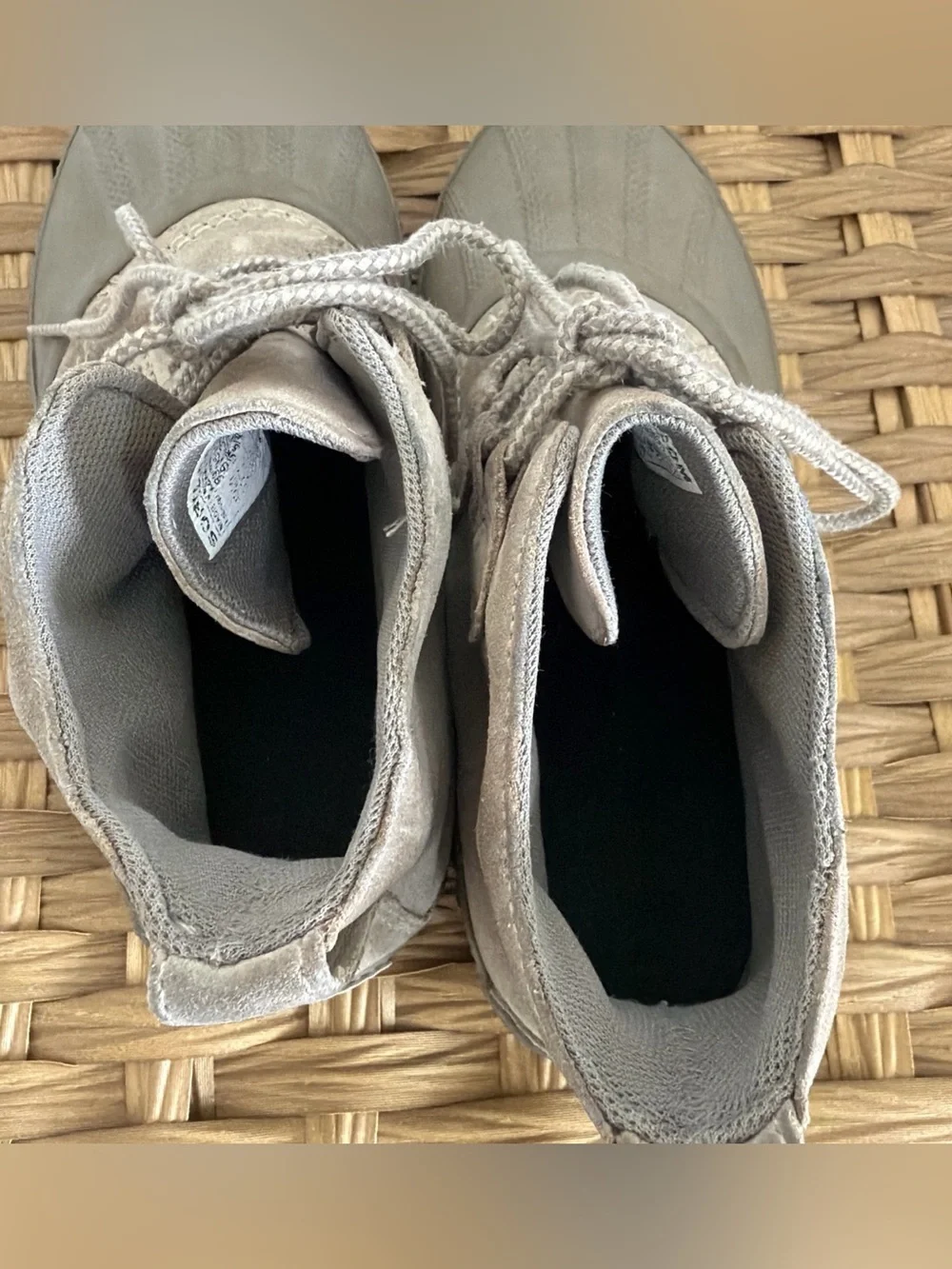 Sorel Out n About Plus Duck Ankle Boots Women’s Size 7 Taupe Gray Suede Leather